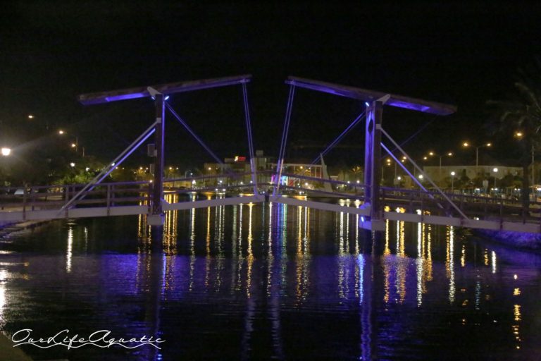 Pedestrian bridge in Punda, Willemstad
